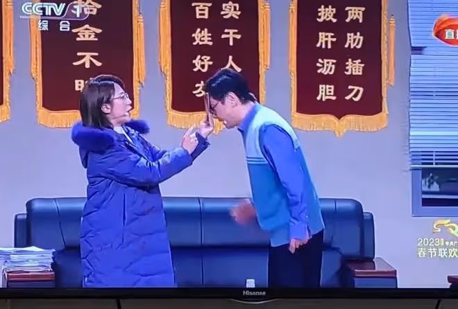 17分鐘小品沈騰15分鐘演完了，央視春晚導演揭秘：為沈騰啟動預案