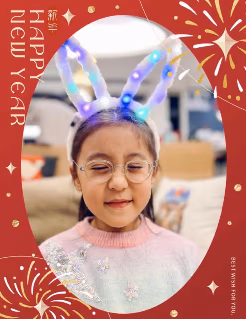修杰楷春節曬全家福，賈靜雯巴掌臉和波妞一樣小，大女兒未現身