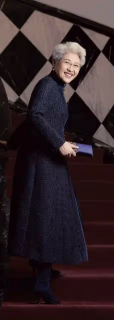 不愧是最美外交官傅瑩,69歲打扮優雅大氣,盡顯東方女性美