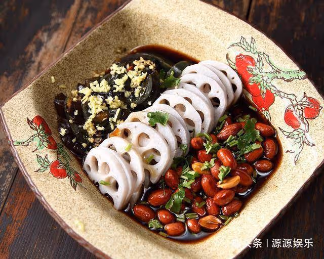 美食嚴選：蝦皮海帶湯，剁椒拌木耳，老醋三寶，黃貢椒炒脆肚做法