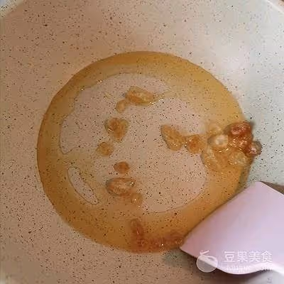 紅燒肉燒鵪鶉蛋的做法