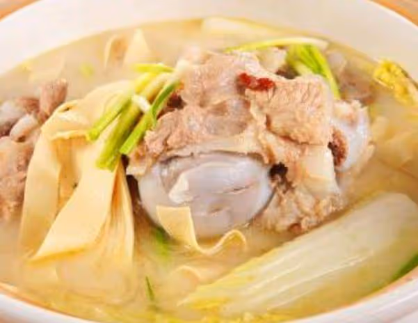 精選美食：魚香肉片，千張燉排骨，鮮味萵苣絲，芥蘭炒肉片