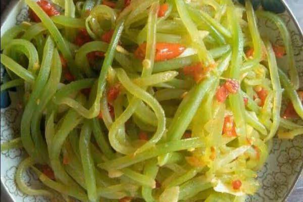 精選美食：魚香肉片，千張燉排骨，鮮味萵苣絲，芥蘭炒肉片