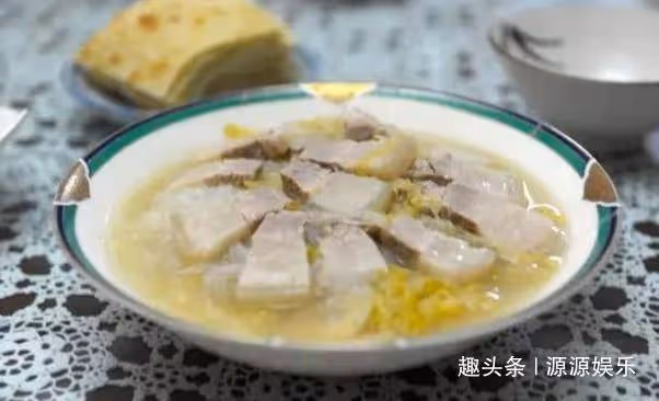 精選美食:香煎肉餡油豆腐,熗鍋腐竹,五彩窩窩頭,酸菜白肉做法