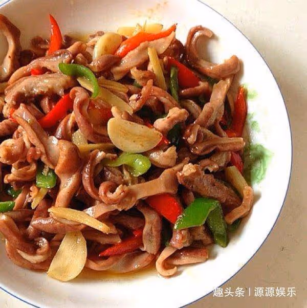 精選美食:豆苗蘑菇湯,豆苗丸子湯,辣椒炒肚絲,香菜炒牛肉做法