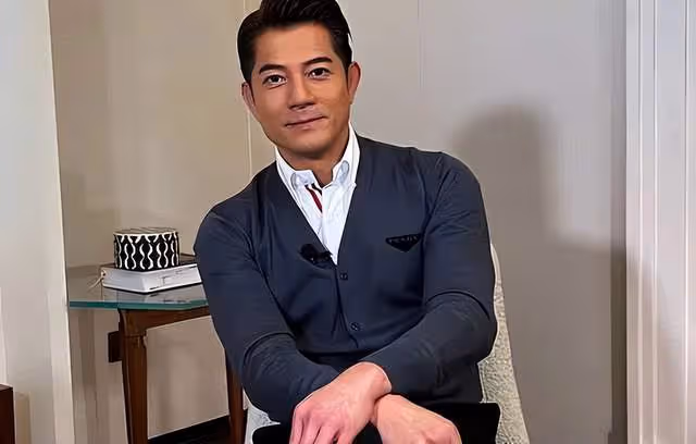 劉德華《流浪地球2》演技炸裂,喊話郭富城包場,郭富城反應超搞笑