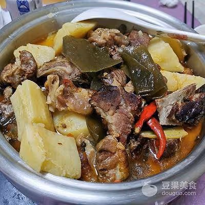 臘排骨燉海帶的做法