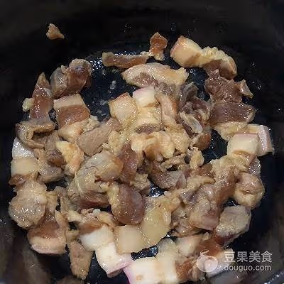 能吃兩碗飯的下飯菜:酸菜燜豬肉