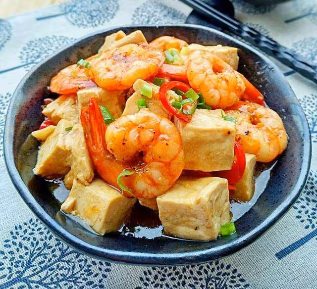 美食精選：高營養雞湯，鍋巴土豆，美滿團圓，蝦仁豆腐