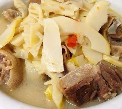 美食精選:重慶芋兒雞,蒜苔燒鮁魚,酸湯肥牛,糟煨冬筍