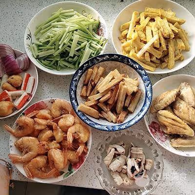 麻辣你的雞翅魷魚蝦香鍋