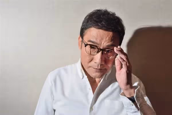 情牽老婆30年,影帝梁家輝談感情婚姻絕不能將就,奉勸全天下老公:別讓自己後悔