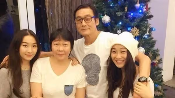 情牽老婆30年,影帝梁家輝談感情婚姻絕不能將就,奉勸全天下老公:別讓自己後悔