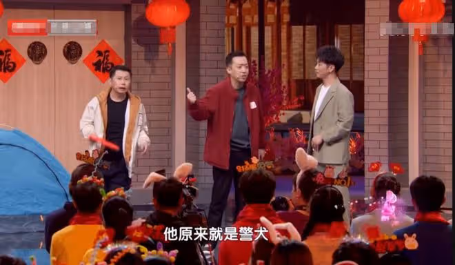 北京春晚笑點多!馮鞏再演相聲,潘長江宋小寶引爆笑,都是老熟人