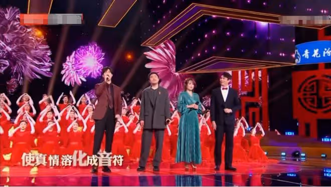 北京春晚笑點多!馮鞏再演相聲,潘長江宋小寶引爆笑,都是老熟人