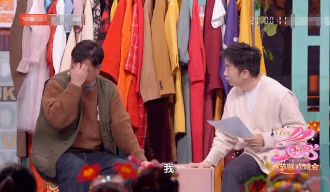 北京春晚笑點多!馮鞏再演相聲,潘長江宋小寶引爆笑,都是老熟人