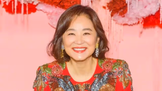 林青霞拜年來咯！人在巴黎喜氣洋洋