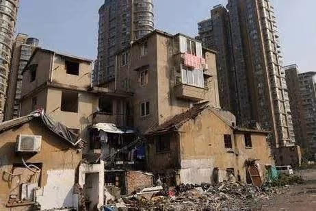 「執拗」釘子戶，叫價8000萬賠償，遲遲不妥協，結果卻大快人心