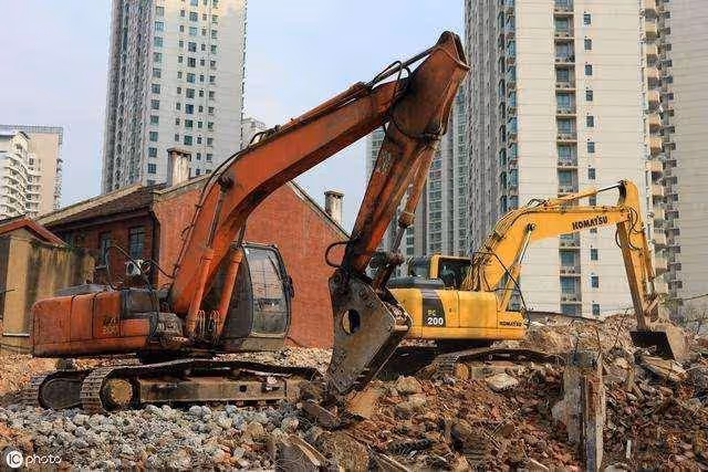 「執拗」釘子戶,叫價8000萬賠償,遲遲不妥協,結果卻大快人心