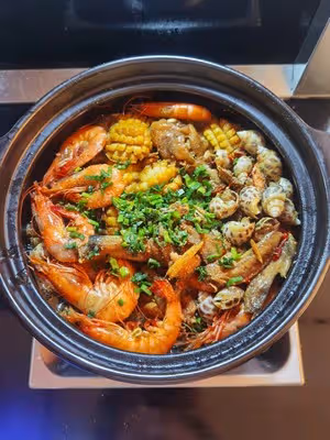 極美味的鮑魚花螺蝦燜雞