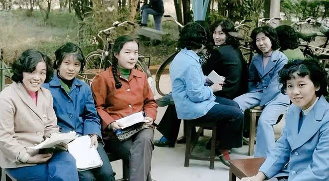 80年代,風靡全國的「的確良」,為何銷聲匿跡?它只是換了個名字