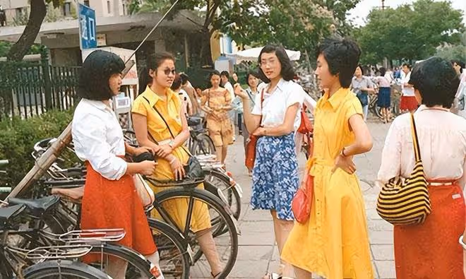 80年代,風靡全國的「的確良」,為何銷聲匿跡?它只是換了個名字
