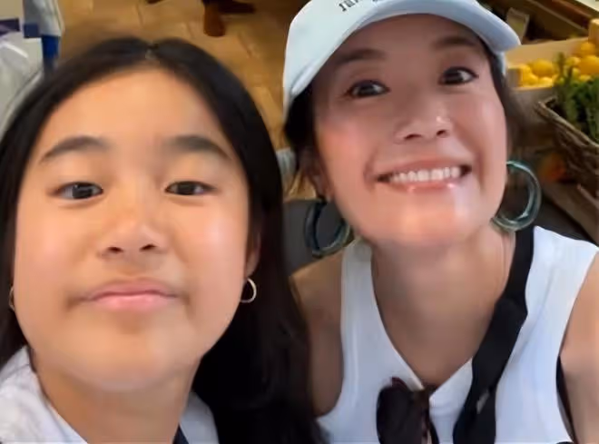 TVB花旦曬全家福拜年！長女病危昏迷十幾天，奇蹟康復迎14歲生日
