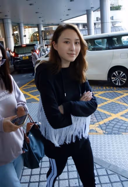 好甜!賭王三房千金首曬與未婚夫合照,男方長相普通任職消防隊長