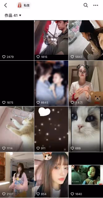 甜馨小號曝光!歐式大雙瓜子臉顏值驚人,曬一家三口似盼父母團圓