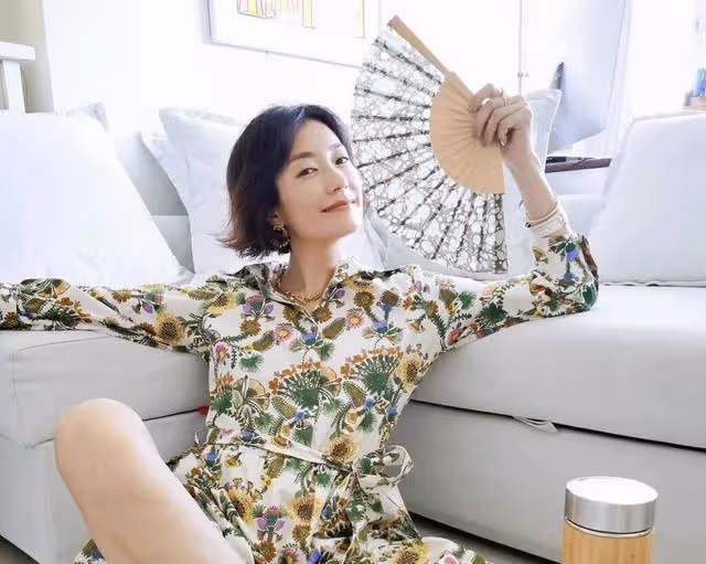 香港知名女星長女患腦膜炎危殆！在醫院昏迷十天，嫁入豪門生四女