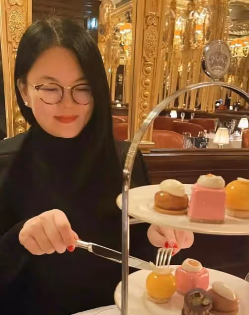 群星海外過年：林青霞金星豪宅聚餐，駱達華趕往英國陪伴妻女