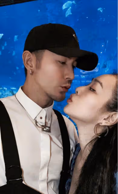 52歲不老女神穿裸色緊身衣跳健康操,三角區明顯網友直呼好尷尬
