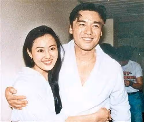 章小蕙:為賣貨學8年藝術哲學熟讀莎士比亞,60歲找到真正的快樂
