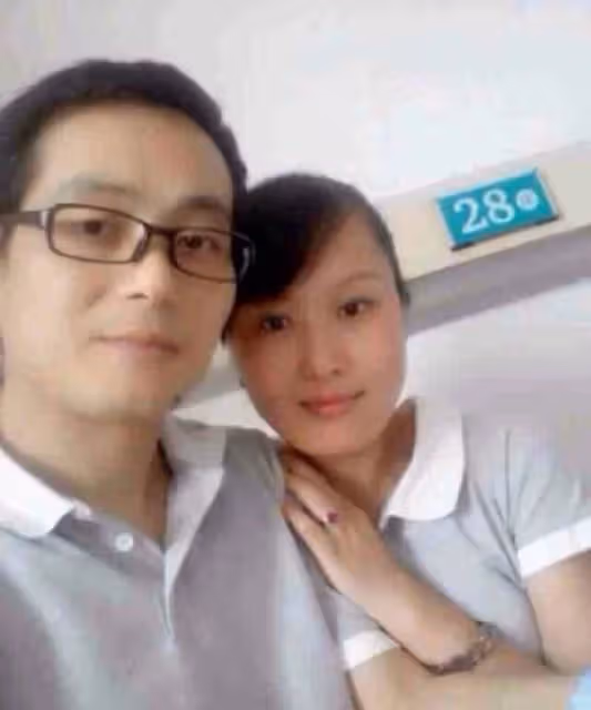 不顧父母反對,她堅持赴萬里嫁40歲重疾網戀男友,婚姻儘維持17天微笑送別丈夫:我不後悔