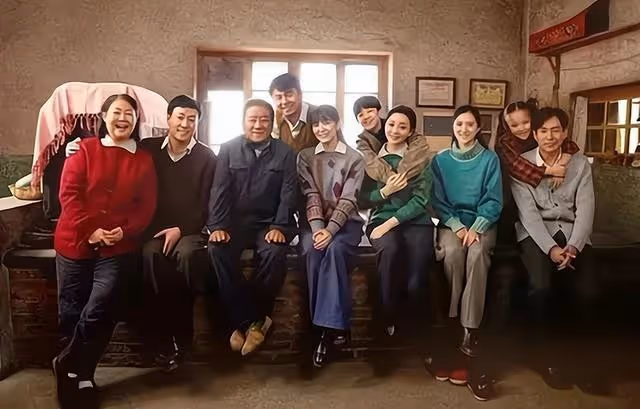 公婆給大孫子兩萬壓歲錢，分文不給小孫子，公公：我只認跟我姓的