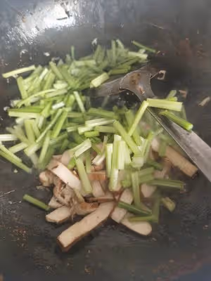 香乾炒芹菜