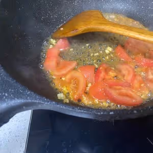 營養豐富的番茄金針菇娃娃菜