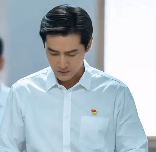 被問有沒有恭喜胡歌獲獎年度盛典最佳男演員?辛柏青回復笑翻全場