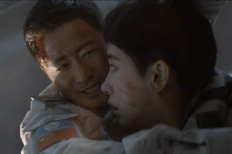 《流浪地球2》結局大圓滿，3人得救，圖恆宇獲得永生