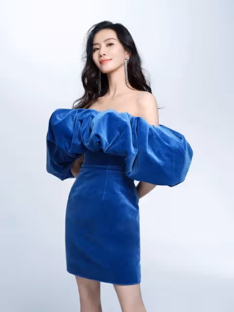 陸劇15位女星春節新造型!趙麗穎&楊紫&熱巴PK同款紅裙,唐嫣倪妮港風美翻,她意外驚豔