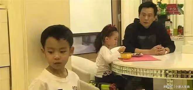 二胎家庭想要和諧關鍵還得看父母,做好3點,兩個孩子相處更融洽