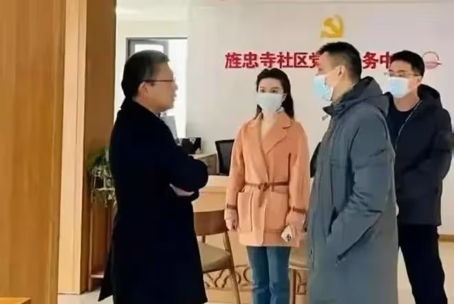 人非草木,孰能無情,我為90後女副局長說幾句公道話
