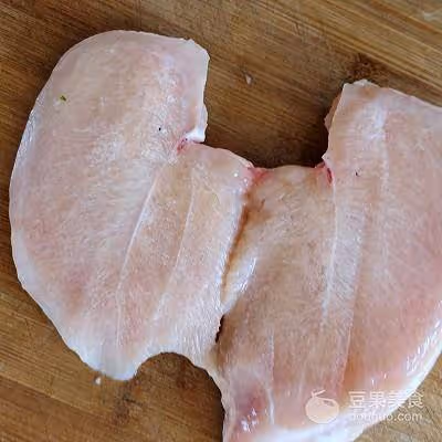 雞胸肉拌油麥菜的做法