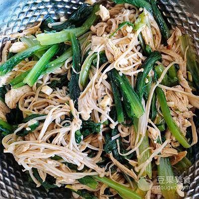雞胸肉拌油麥菜的做法