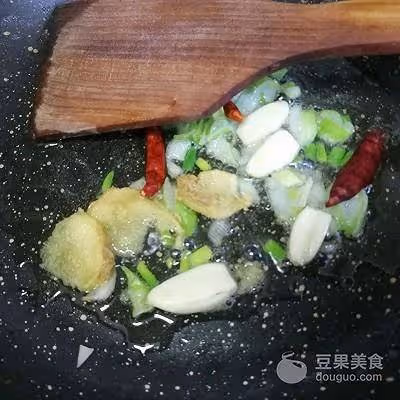 鮮湯花甲粉的做法