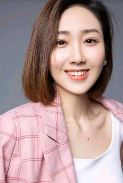 春晚女主持需要什麼樣的臉?網友:不要錐子扎人,要國泰民安醉人