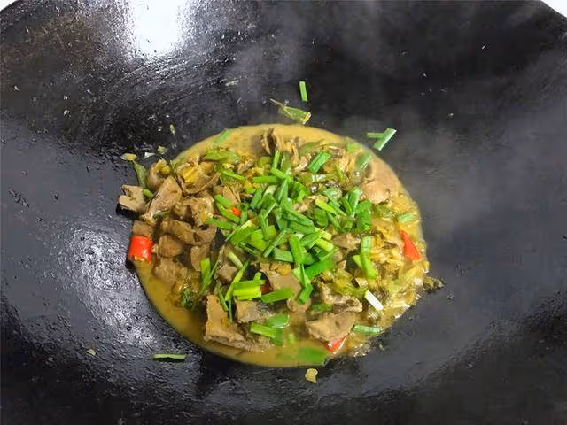 香辣美味開胃菜，營養健康雪菜豬心，下飯又健康