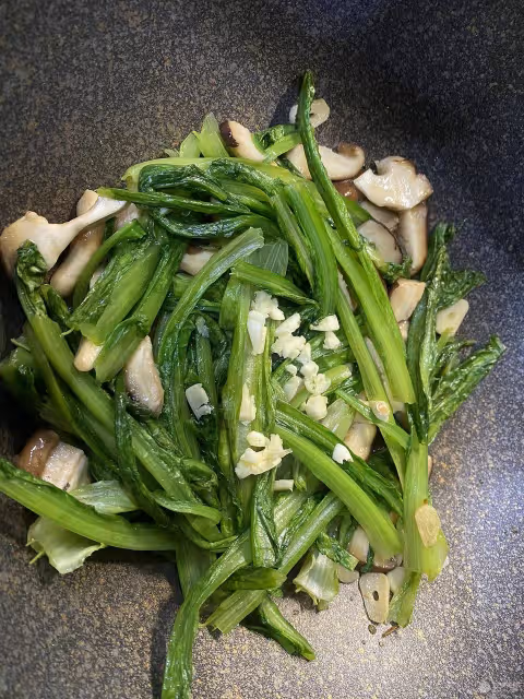 香菇油麥菜（低脂又健康的快手菜）