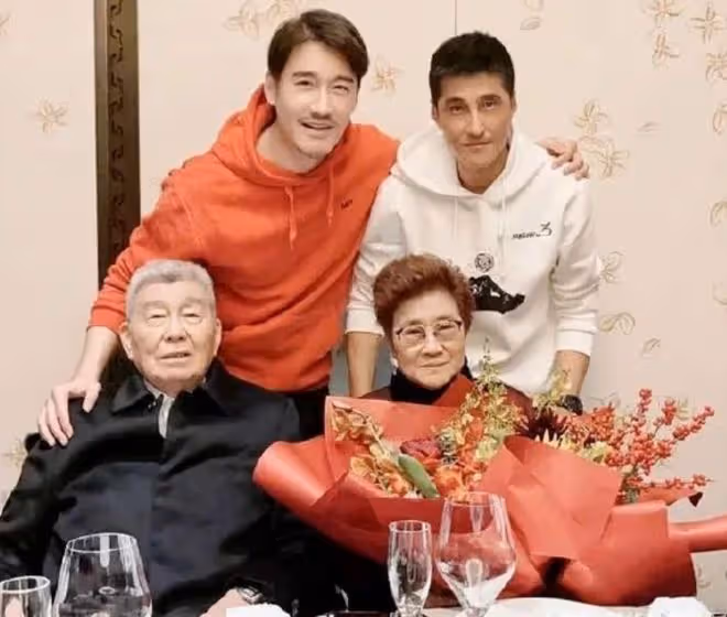 胡兵春節痛失81歲母親！發訃告證實死訊，胡母晚年備受病痛折磨