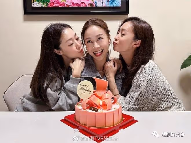 陳豪家中擺「桃花樹」行大運!黃心穎生日出動全家總動員
